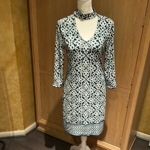 Elegant Green and White Patterned Reversible Dress